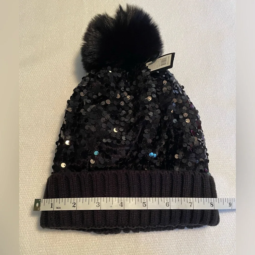 Winter Hat. Black With Sequins And A Fuzzy Pom Pom. Women’s. NWT - Picture 7 of 9